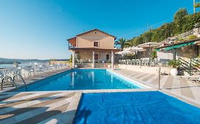 Kommeno Bay Apartments